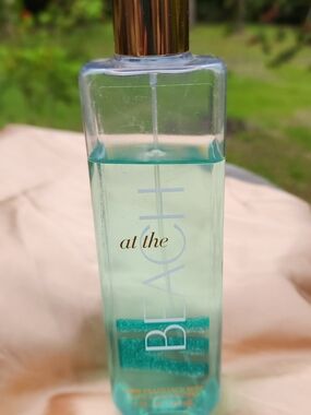 Bath & Body Works At The Beach Body - Aqua Blue